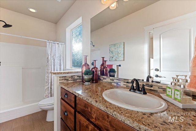 423 E Gannett, Meridian, ID 83642