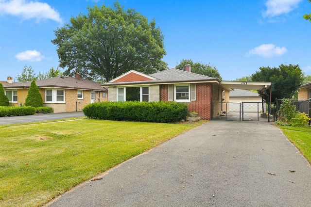 1113 S Haddow Avenue, Arlington Heights, IL 60005