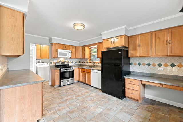 1113 S Haddow Avenue, Arlington Heights, IL 60005