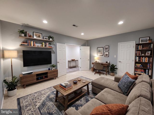 2574 TRANSOM PL, Woodbridge, VA 22191