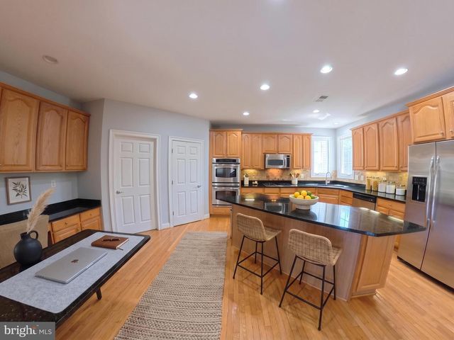 2574 TRANSOM PL, Woodbridge, VA 22191