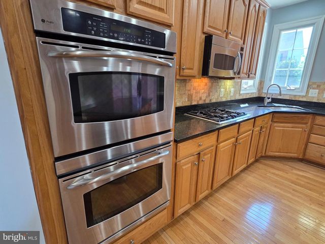 2574 TRANSOM PL, Woodbridge, VA 22191