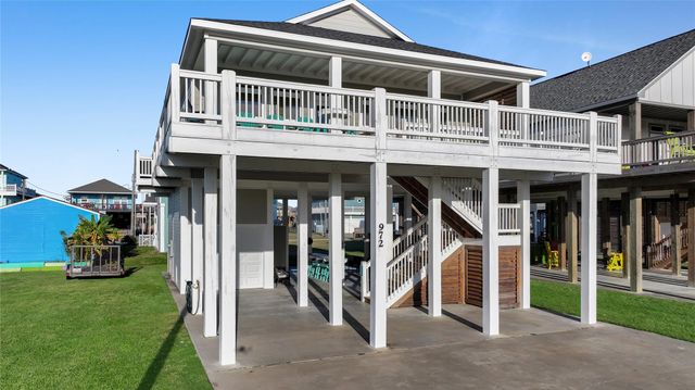 972 Pelican Lane, Crystal Beach, TX 77650