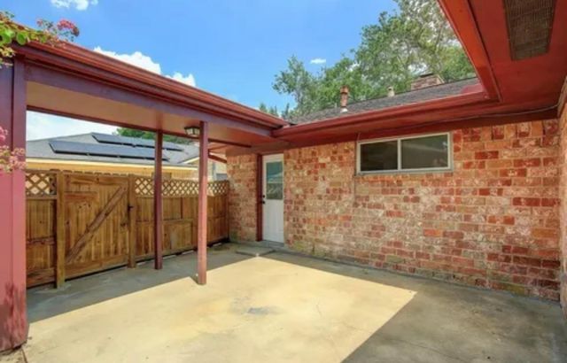 9815 Sagemoss Lane, Houston, TX 77089