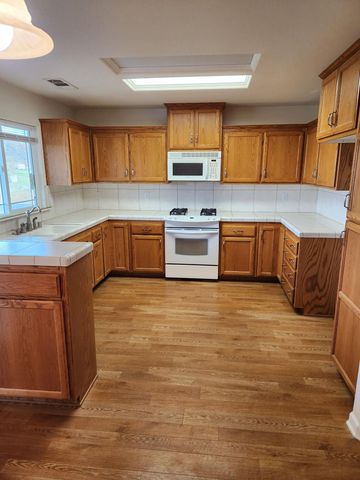 19640 Feather Falls Place, Cottonwood, CA 96022