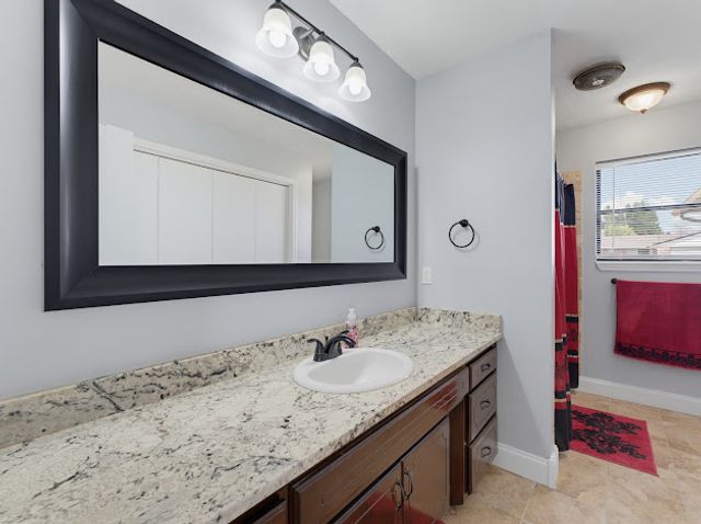 406 14th Place, Rogers, AR 72756
