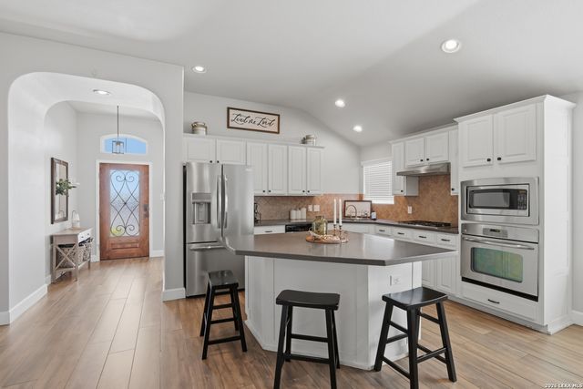 1003 Lariat, San Antonio, TX 78260