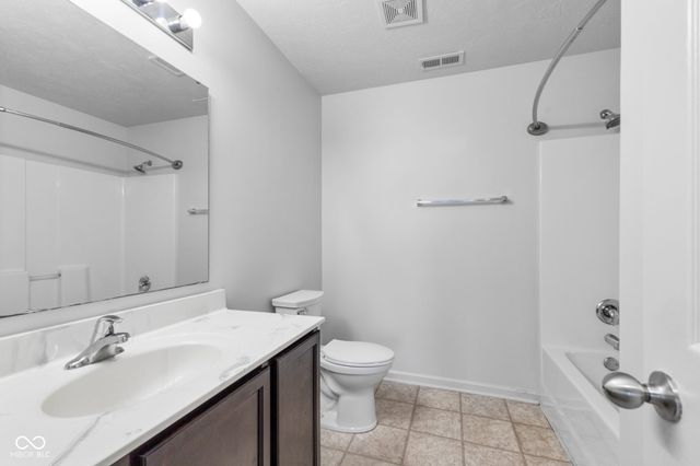 867 Ogala Drive, Westfield, IN 46074