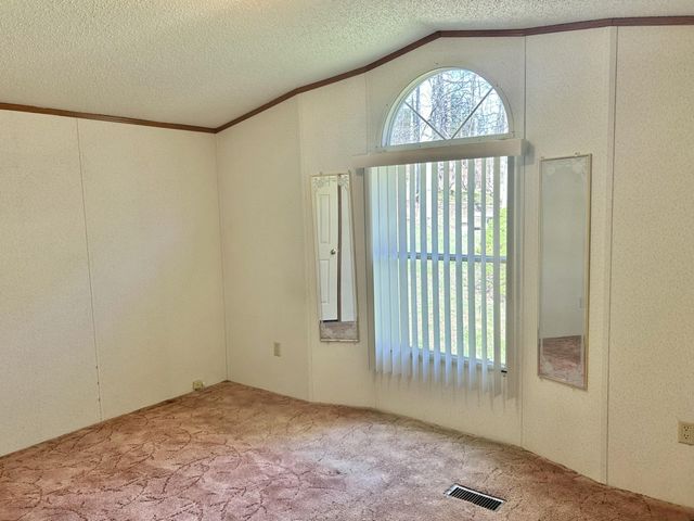 132 September LN, Moneta, VA 24121