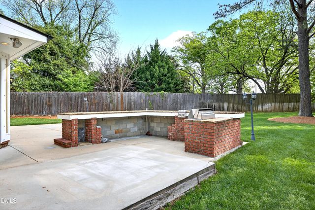 2217 Moss Pointe, Raleigh, NC 27606