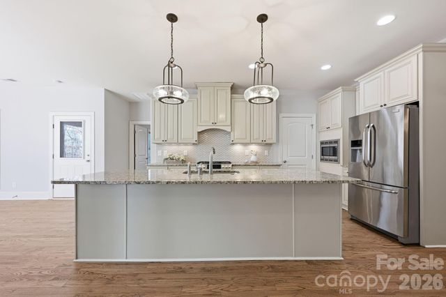 4582 Sagittarius Circle, Denver, NC 28037