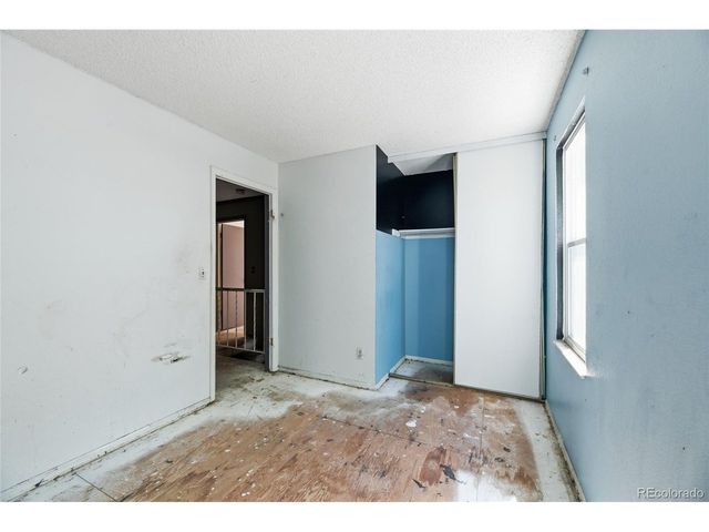 1404 S Vaughn Cir, Aurora, CO 80012