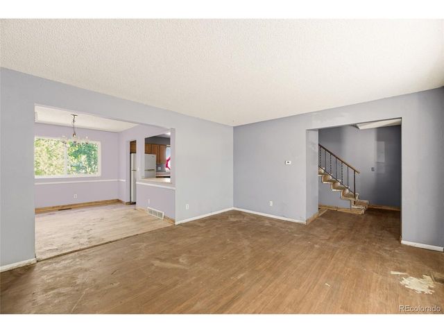 1404 S Vaughn Cir, Aurora, CO 80012