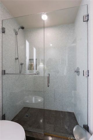 2404 Laurel Avenue, Manhattan Beach, CA 90266