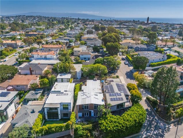 2404 Laurel Avenue, Manhattan Beach, CA 90266