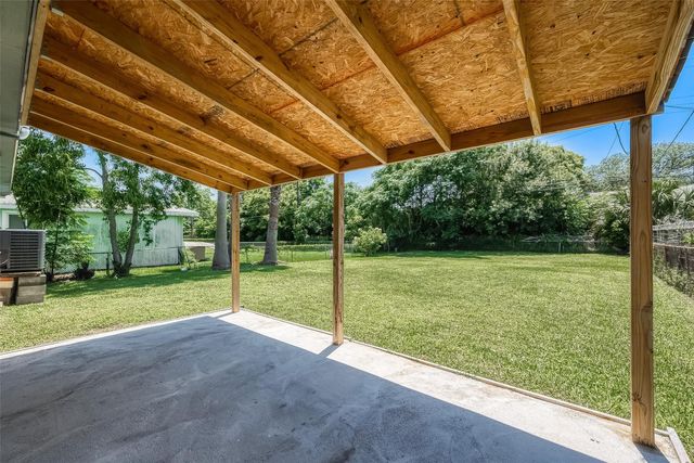 1803 Bayou Homes Drive, Galveston, TX 77551
