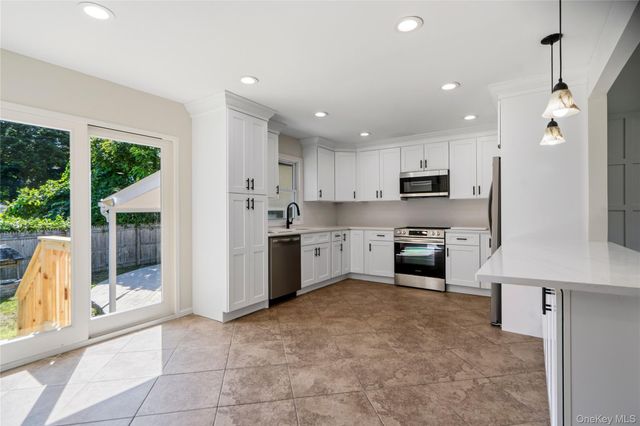 325 Harrison Avenue, Miller Place, NY 11764