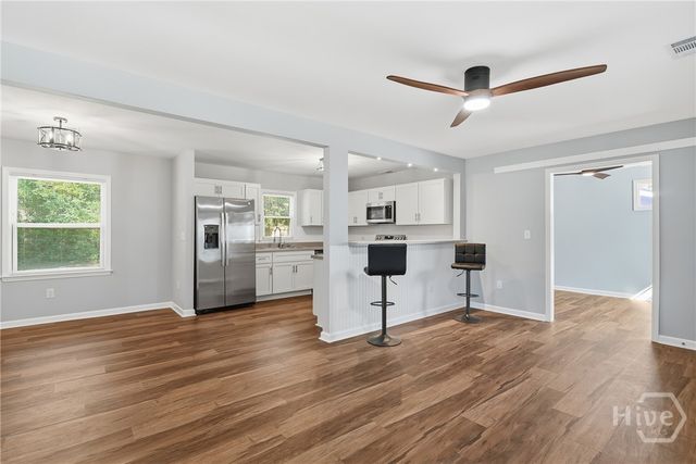 23 Brookview Drive, Savannah, GA 31406