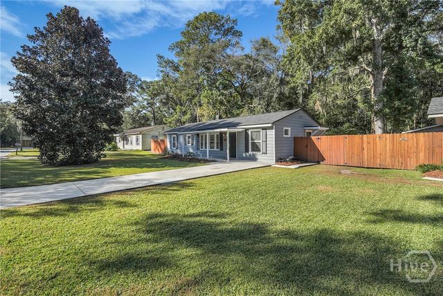 23 Brookview Drive, Savannah, GA 31406