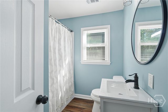 23 Brookview Drive, Savannah, GA 31406