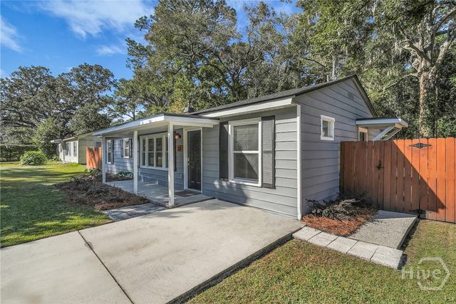 23 Brookview Drive, Savannah, GA 31406