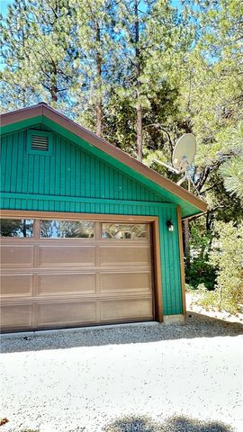 1716 Zion Way, Pine Mountain Club, CA 93222