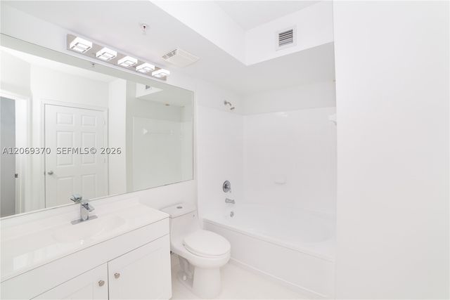 17100 N Bay Rd 1407, Sunny Isles Beach, FL 33160