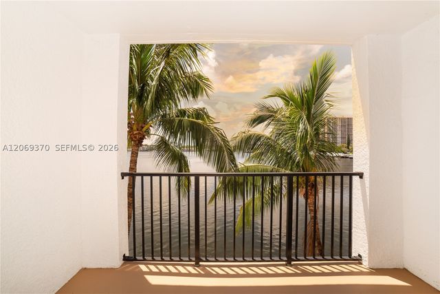 17100 N Bay Rd 1407, Sunny Isles Beach, FL 33160