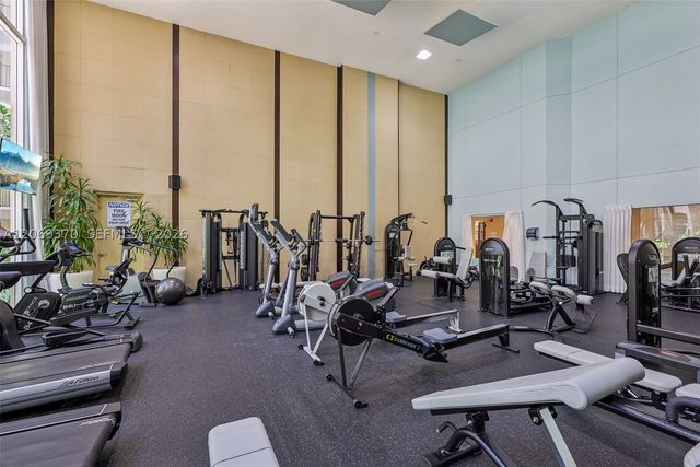 17100 N Bay Rd 1407, Sunny Isles Beach, FL 33160