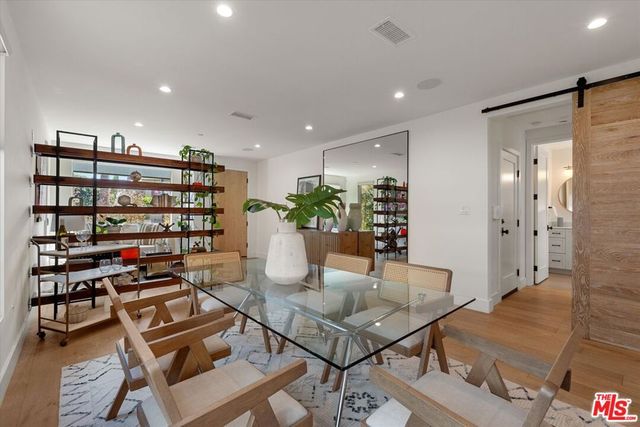 1129 Van Buren Avenue, Venice, CA 90291