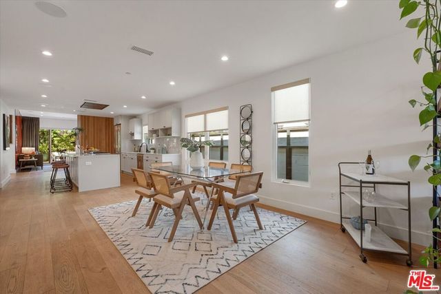 1129 Van Buren Avenue, Venice, CA 90291