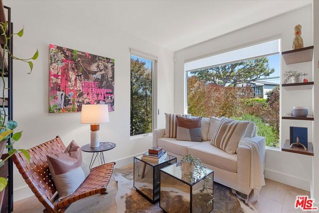 1129 Van Buren Avenue, Venice, CA 90291