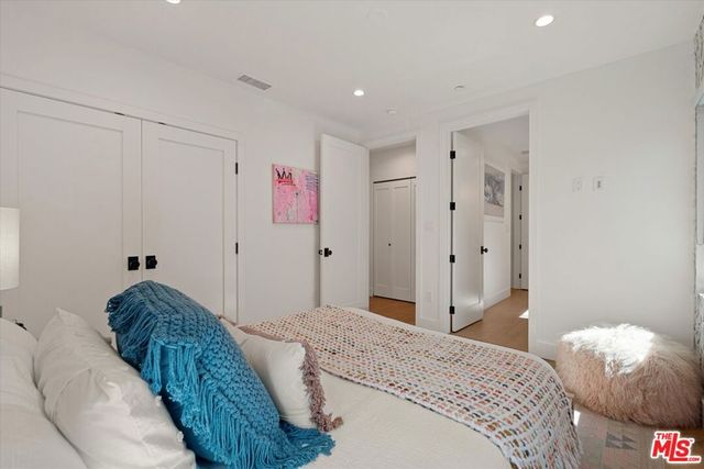 1129 Van Buren Avenue, Venice, CA 90291