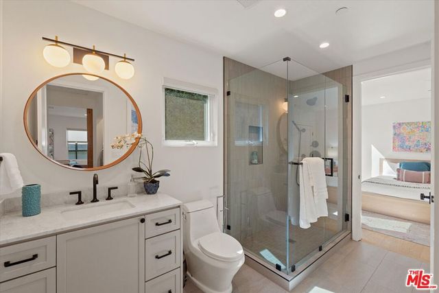 1129 Van Buren Avenue, Venice, CA 90291