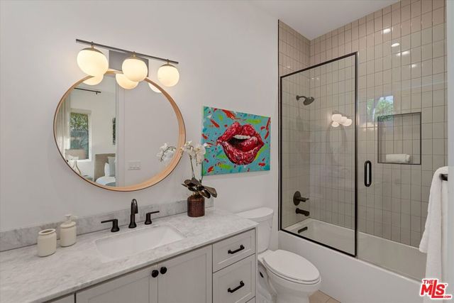 1129 Van Buren Avenue, Venice, CA 90291