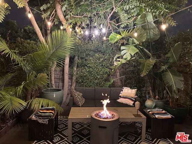 1129 Van Buren Avenue, Venice, CA 90291