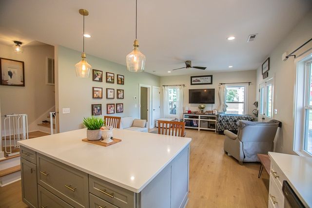 2236 Old Washington Rd, Cedar Hill, TN 37032