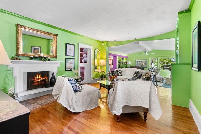 300 W PROSPECT AVENUE, Appleton, WI 54911
