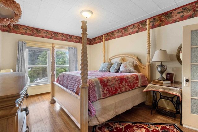 300 W PROSPECT AVENUE, Appleton, WI 54911