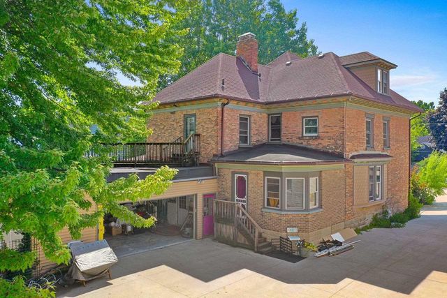 300 W PROSPECT AVENUE, Appleton, WI 54911