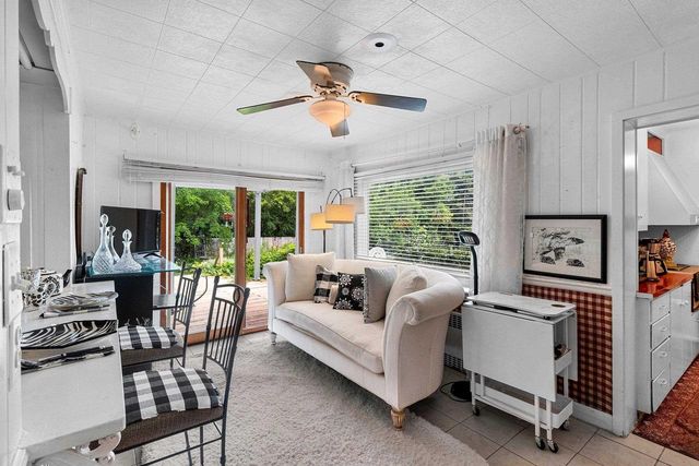 300 W PROSPECT AVENUE, Appleton, WI 54911