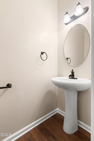 469 Panorama View Loop, Cary, NC 27519