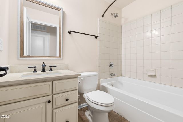 469 Panorama View Loop, Cary, NC 27519