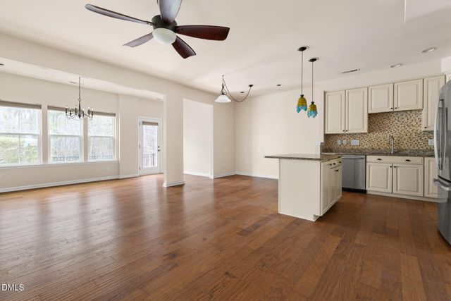 469 Panorama View Loop, Cary, NC 27519