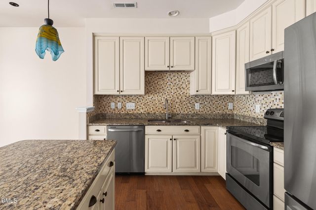 469 Panorama View Loop, Cary, NC 27519