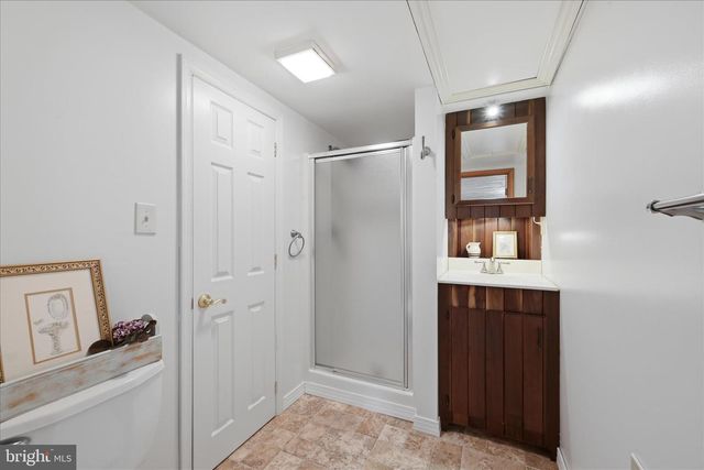 154 SPOOK HOLLOW RD, Berkeley Springs, WV 25411