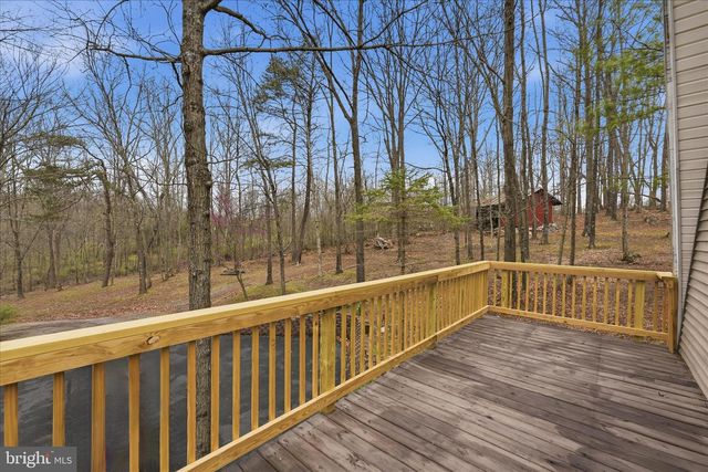 154 SPOOK HOLLOW RD, Berkeley Springs, WV 25411