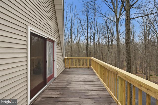 154 SPOOK HOLLOW RD, Berkeley Springs, WV 25411