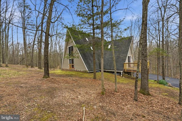 154 SPOOK HOLLOW RD, Berkeley Springs, WV 25411