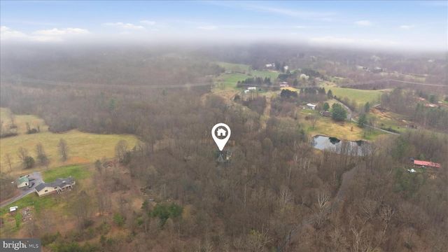 154 SPOOK HOLLOW RD, Berkeley Springs, WV 25411